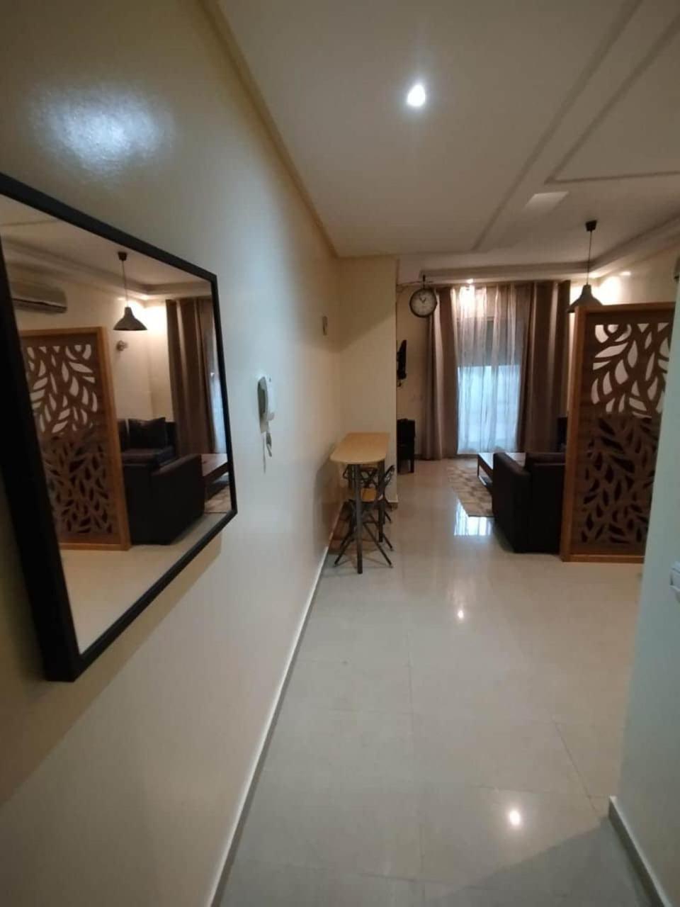 Cozy 1-br With Large Terrace *