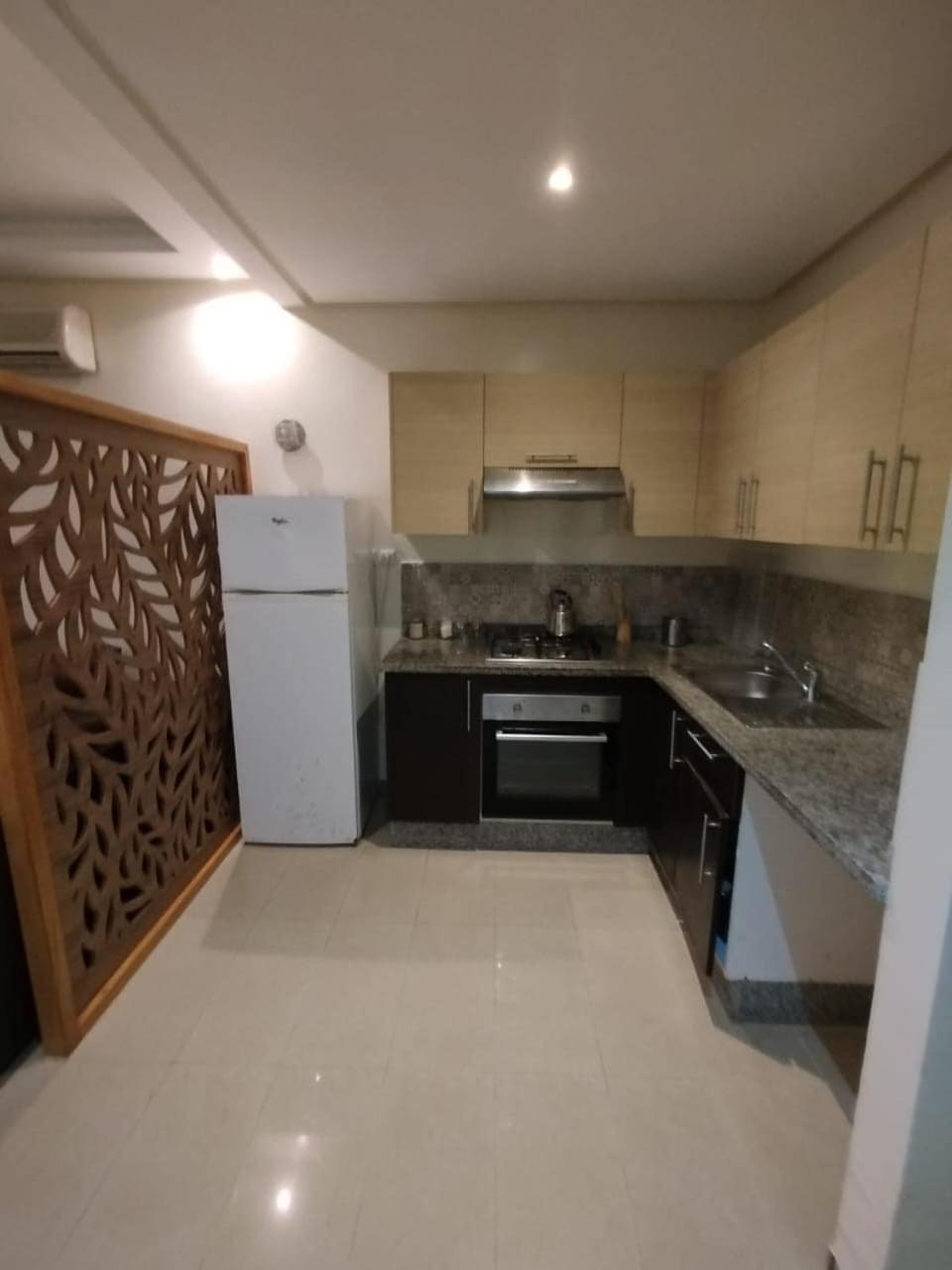 Cozy 1-br With Large Terrace Casablanca