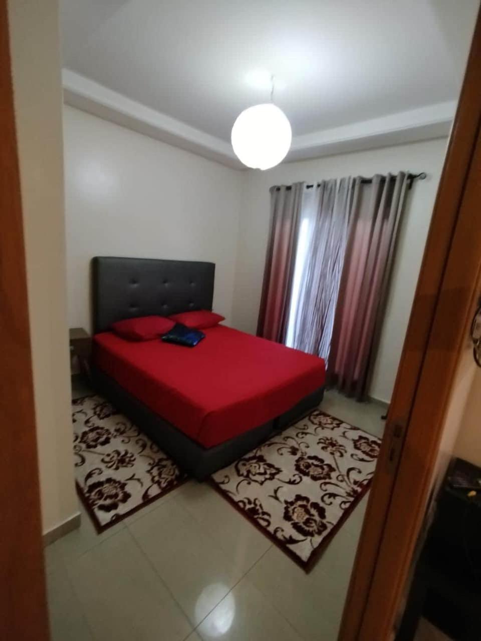 Apartment Cozy 1-br With Large Terrace Casablanca